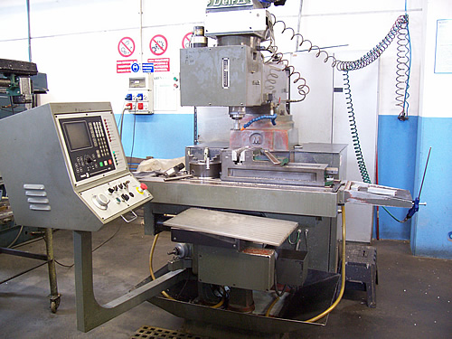 FRESATRICE CNC DELTA